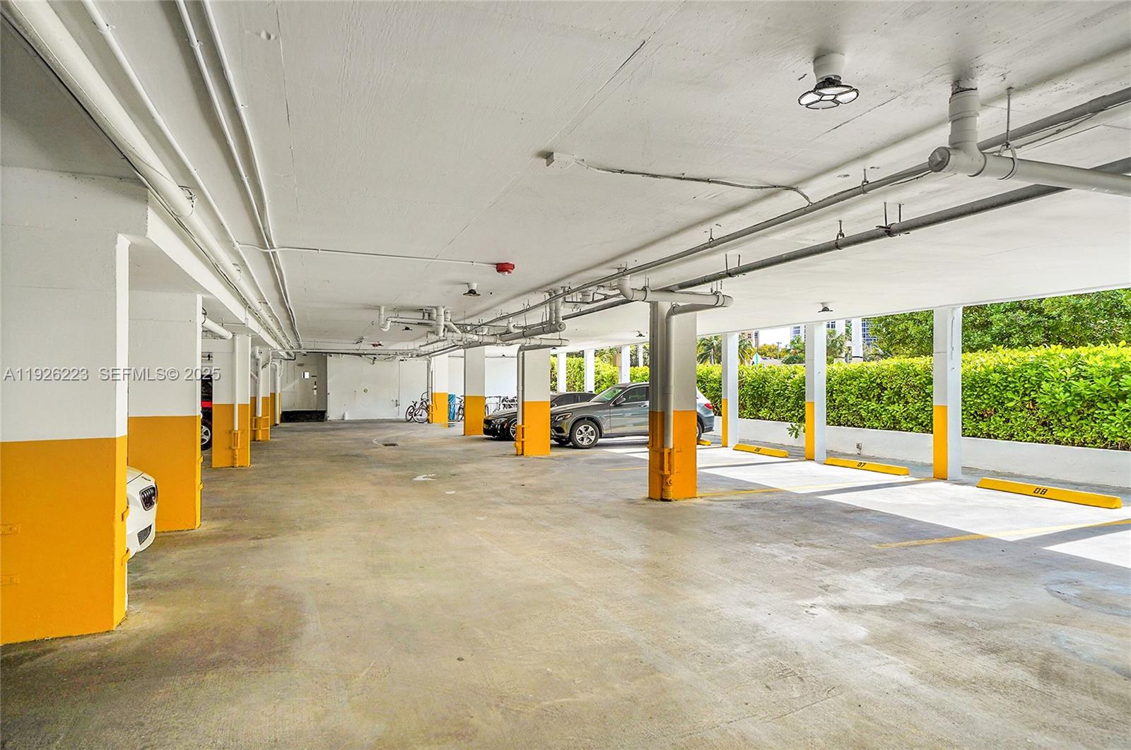 17800 Atlantic Blvd # 409