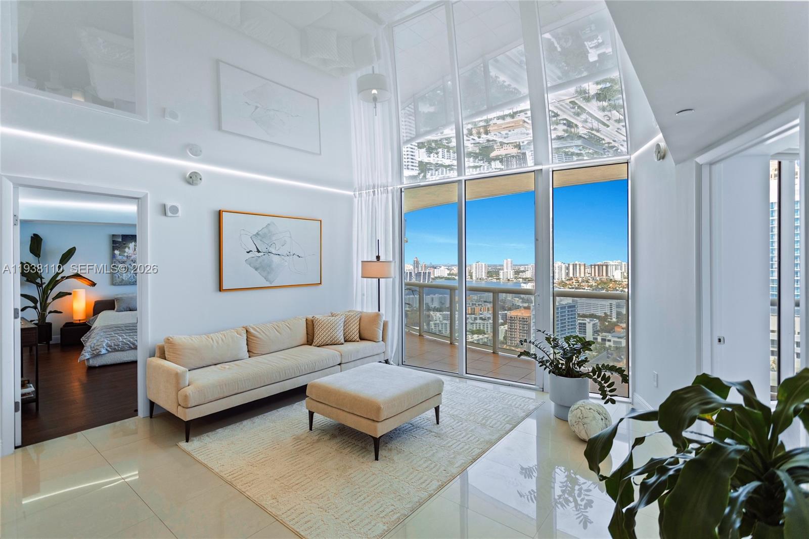 17201 Collins Ave # 3502