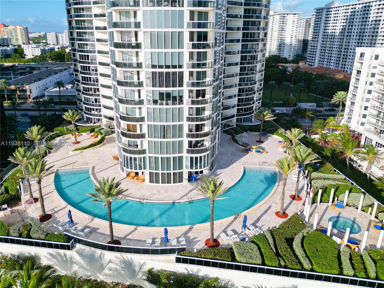 17201 Collins Ave # 3502