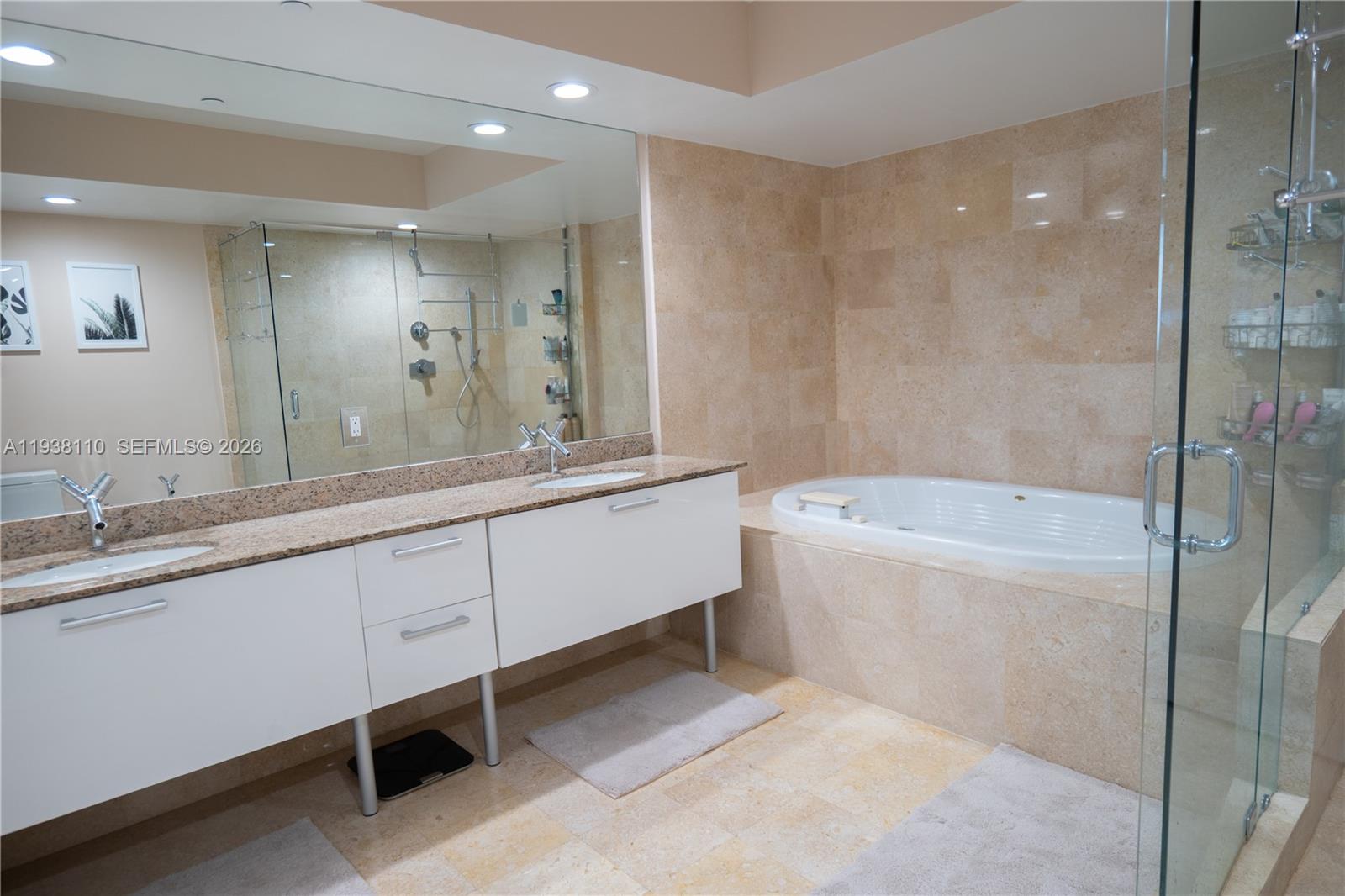 17201 Collins Ave # 3502