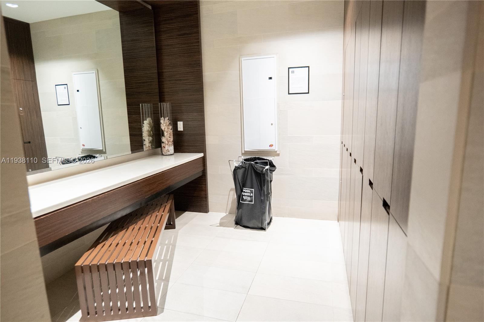 17201 Collins Ave # 3502