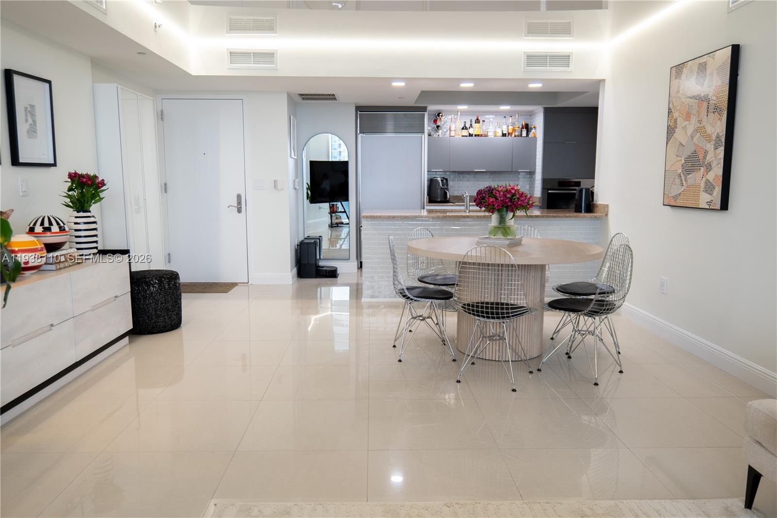 17201 Collins Ave # 3502