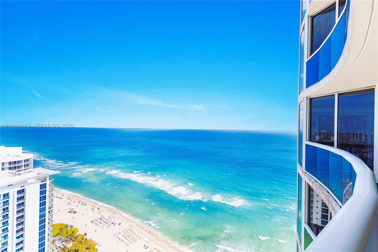 17201 Collins Ave # 3502