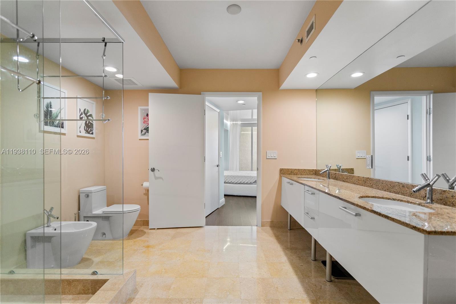 17201 Collins Ave # 3502