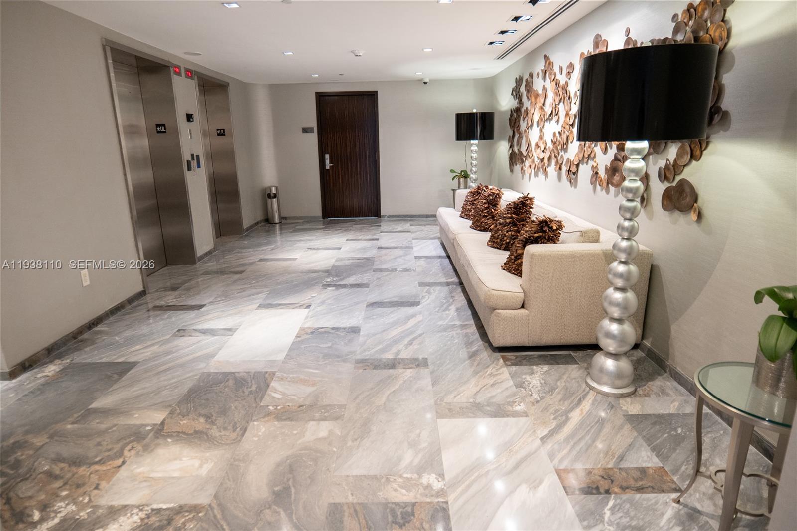 17201 Collins Ave # 3502