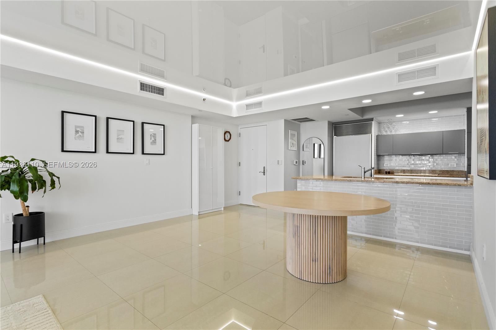 17201 Collins Ave # 3502