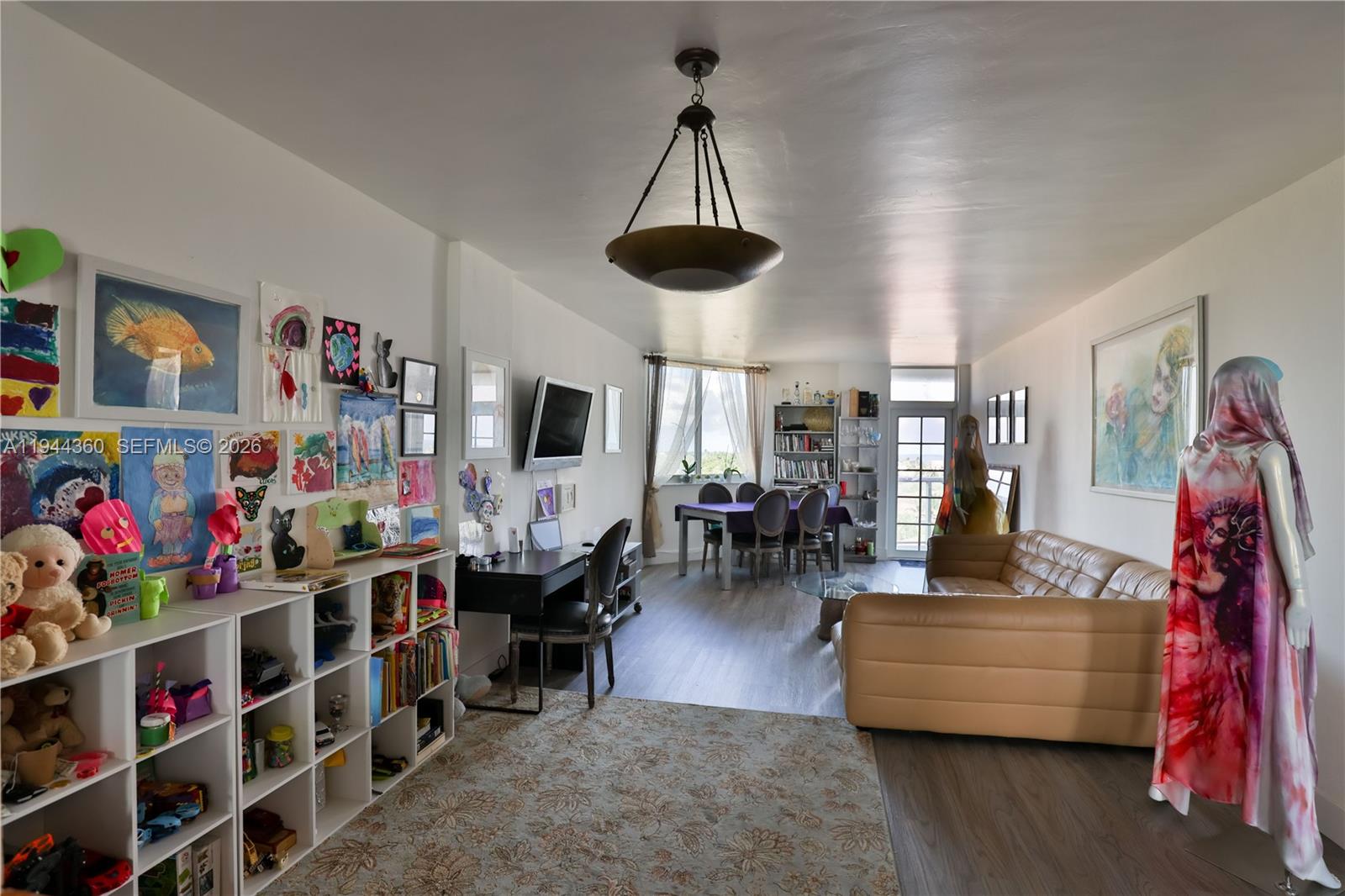 19380 Collins Ave # 726