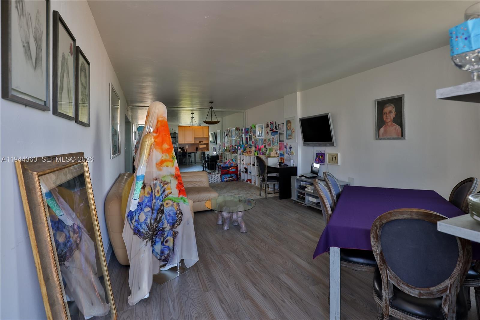 19380 Collins Ave # 726