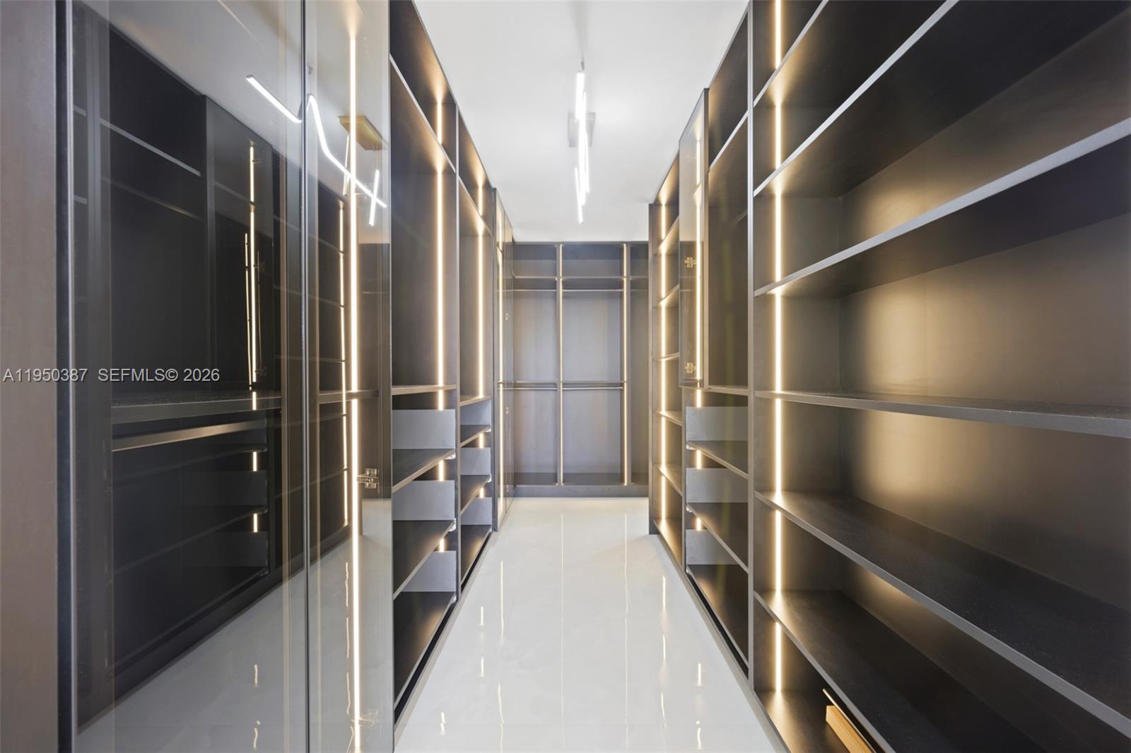 3410 Galt Ocean Dr Unit: PH2N