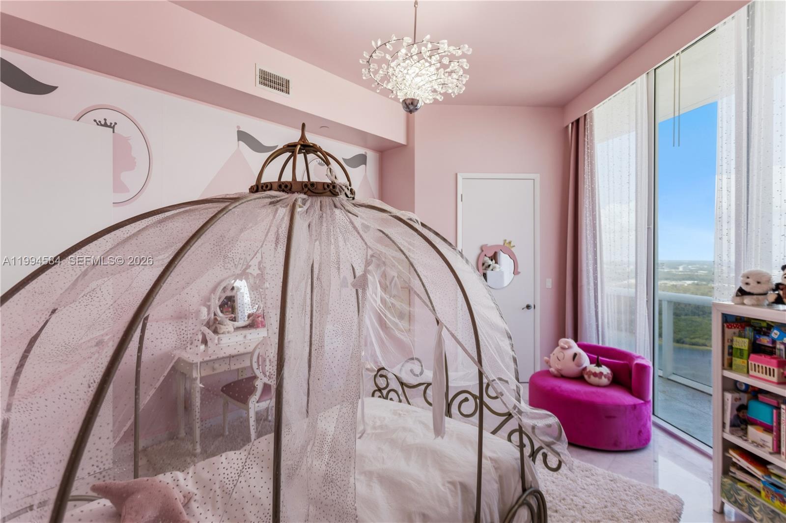 15811 Collins Ave # 4004