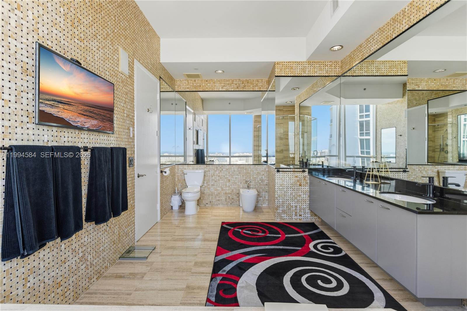 15811 Collins Ave # 4004