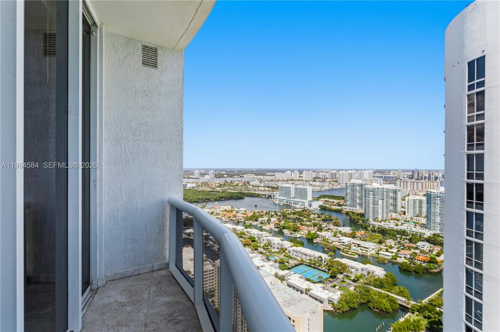 15811 Collins Ave # 4004