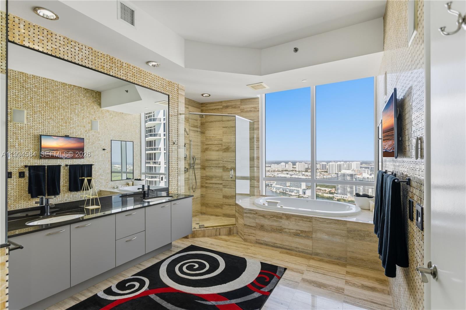 15811 Collins Ave # 4004