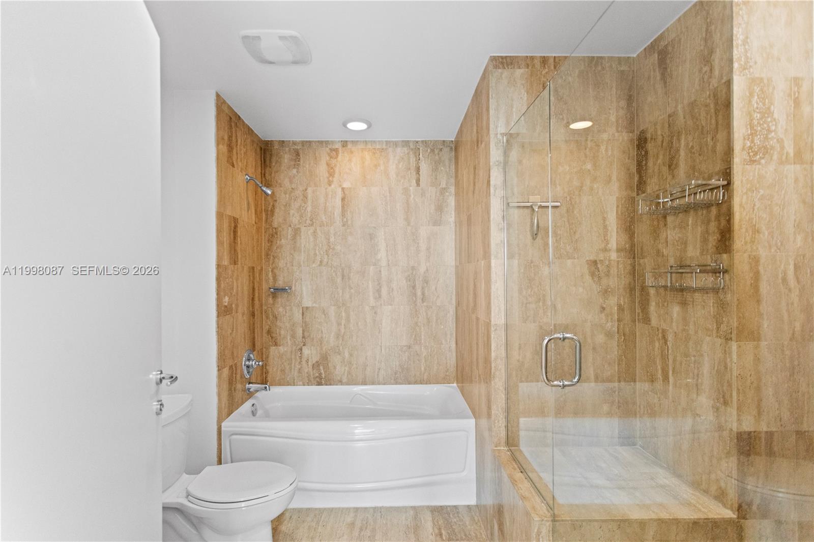 300 S Biscayne Blvd # 2414 Unit: T-2414