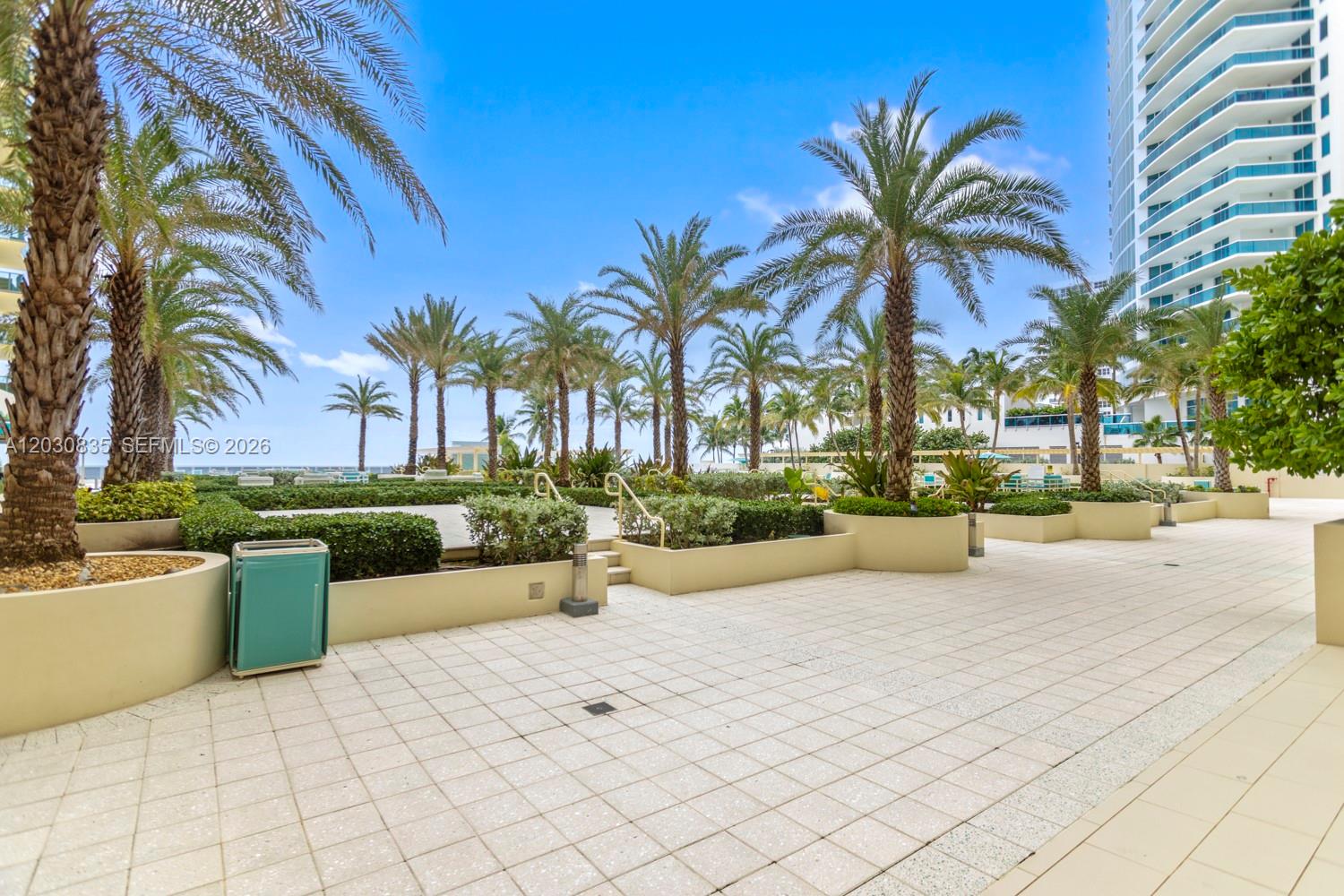 2501 S Ocean Dr # 320