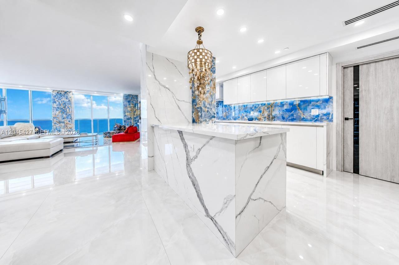 1800 S Ocean Dr # 3601