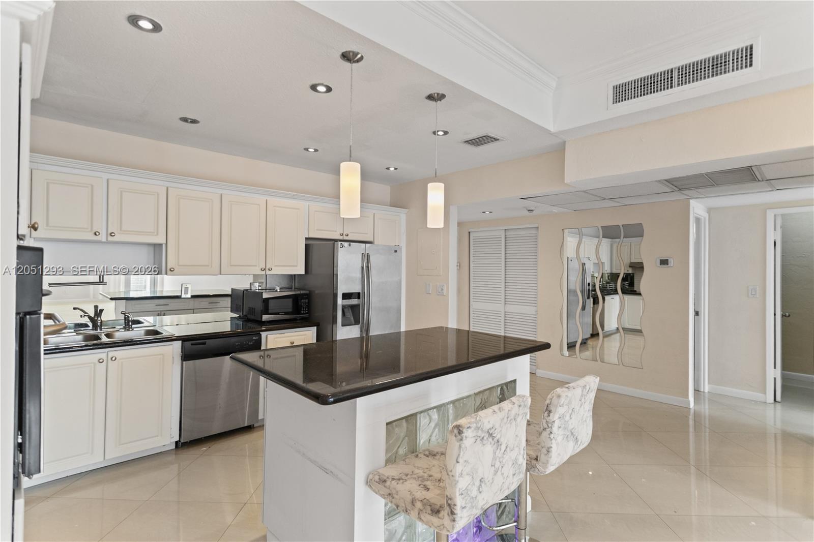 19390 Collins Ave # 17 Unit: PH-17
