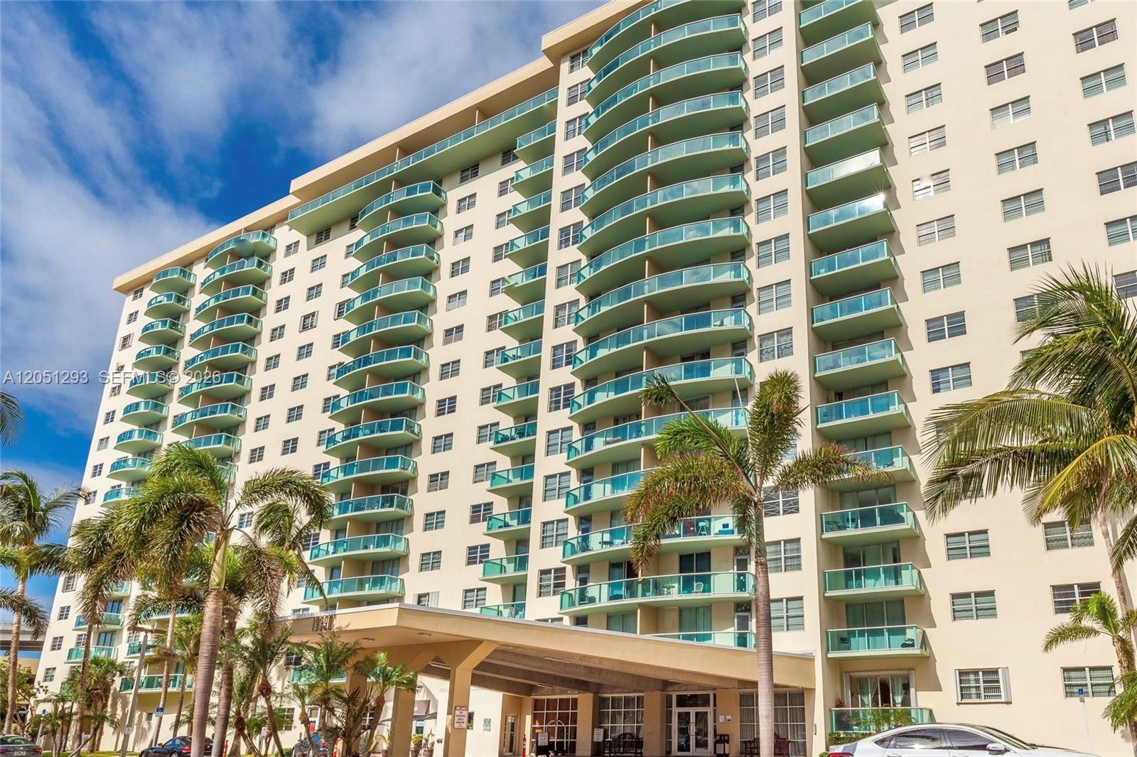 19390 Collins Ave # 17 Unit: PH-17