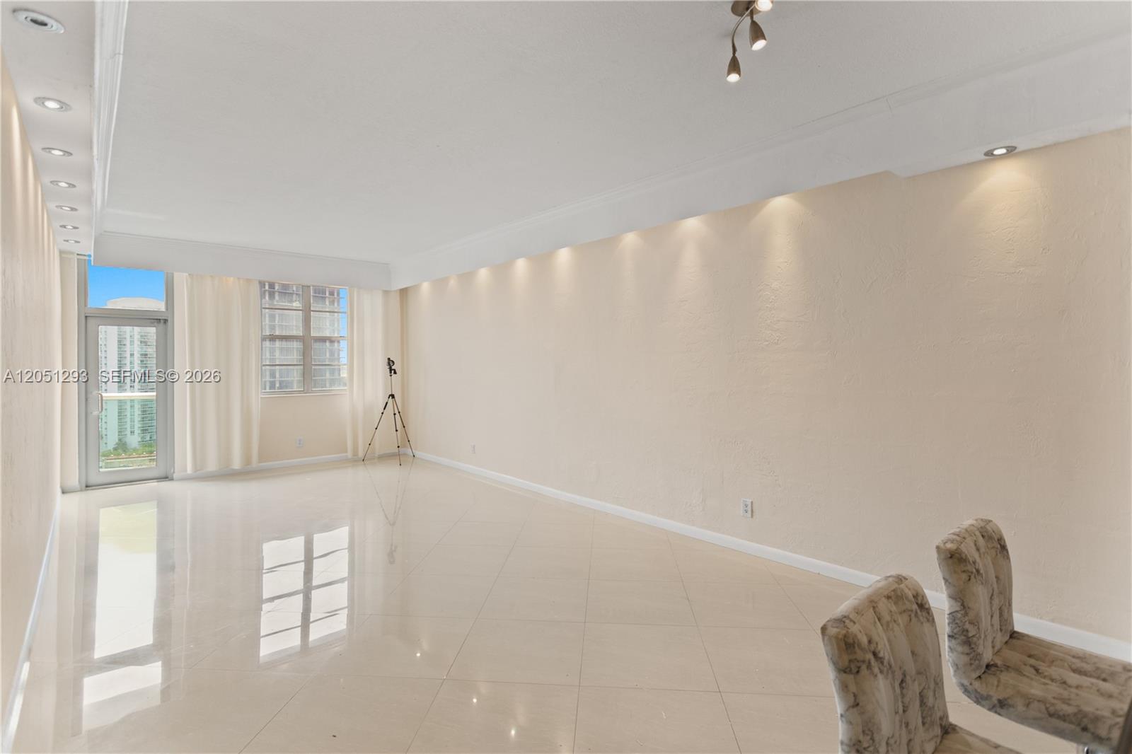 19390 Collins Ave # 17 Unit: PH-17