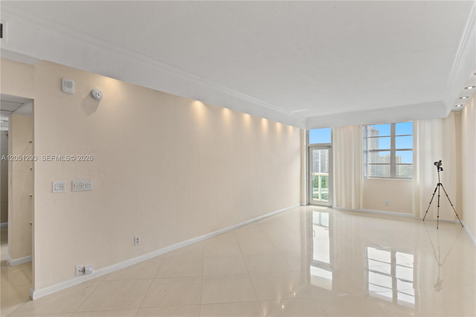 19390 Collins Ave # 17 Unit: PH-17