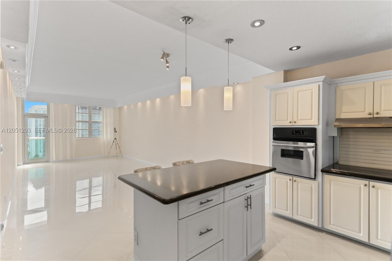 19390 Collins Ave # 17 Unit: PH-17