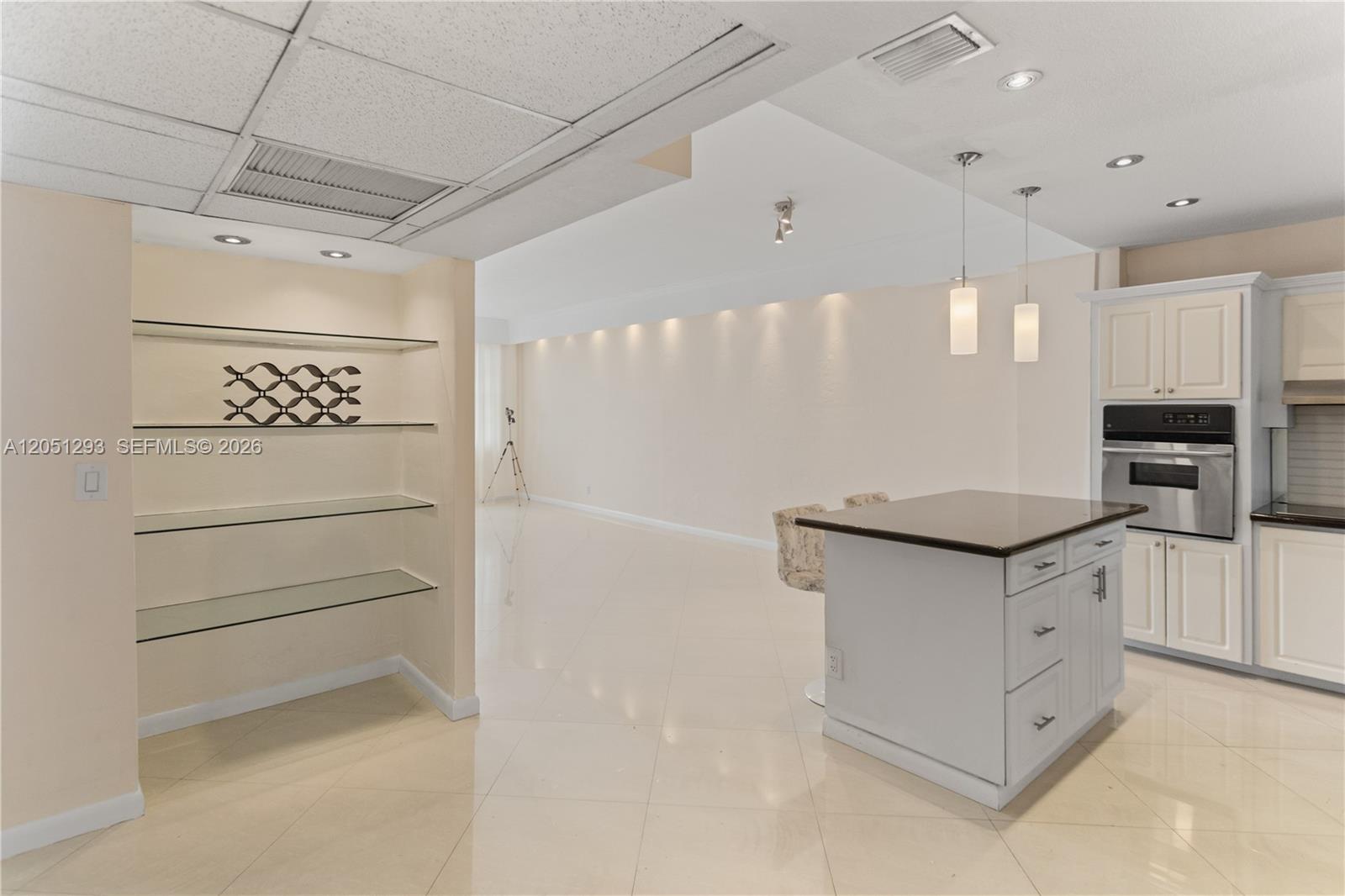 19390 Collins Ave # 17 Unit: PH-17