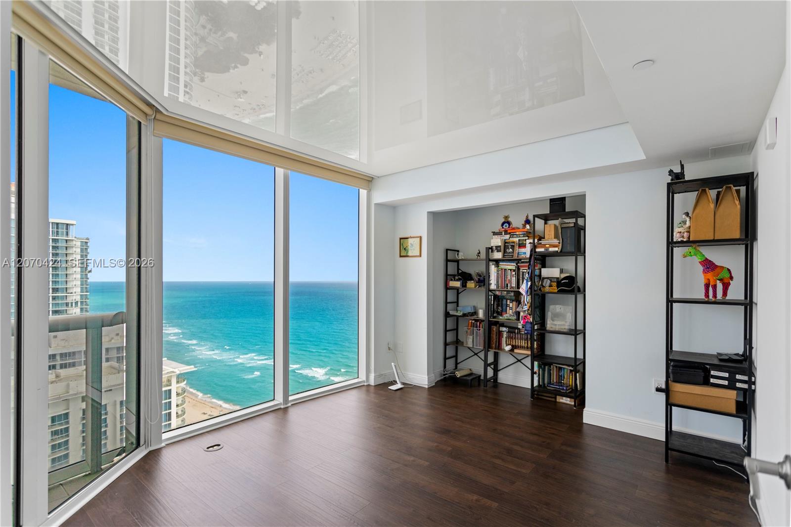 17201 Collins Ave # 3502