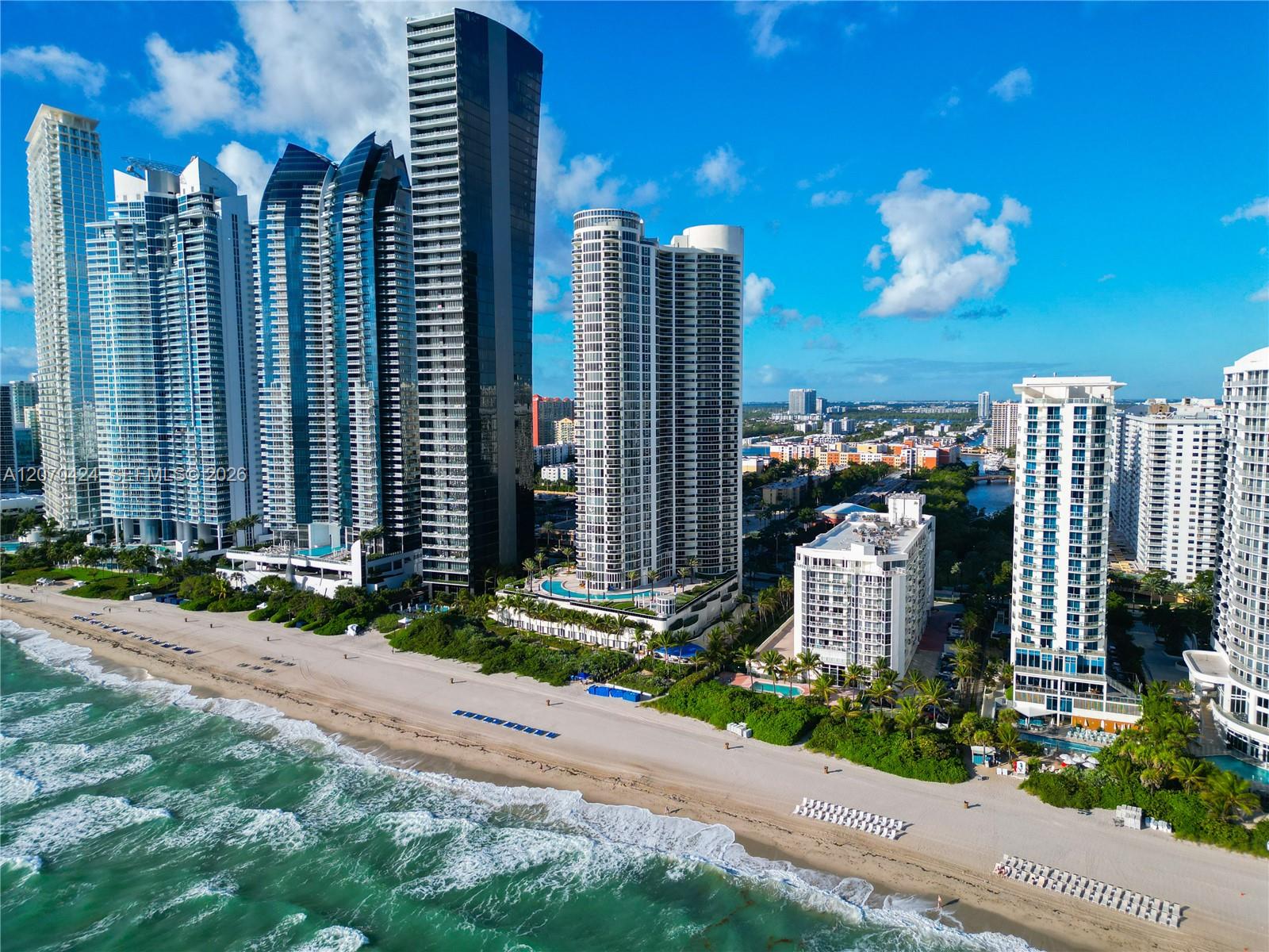 17201 Collins Ave # 3502