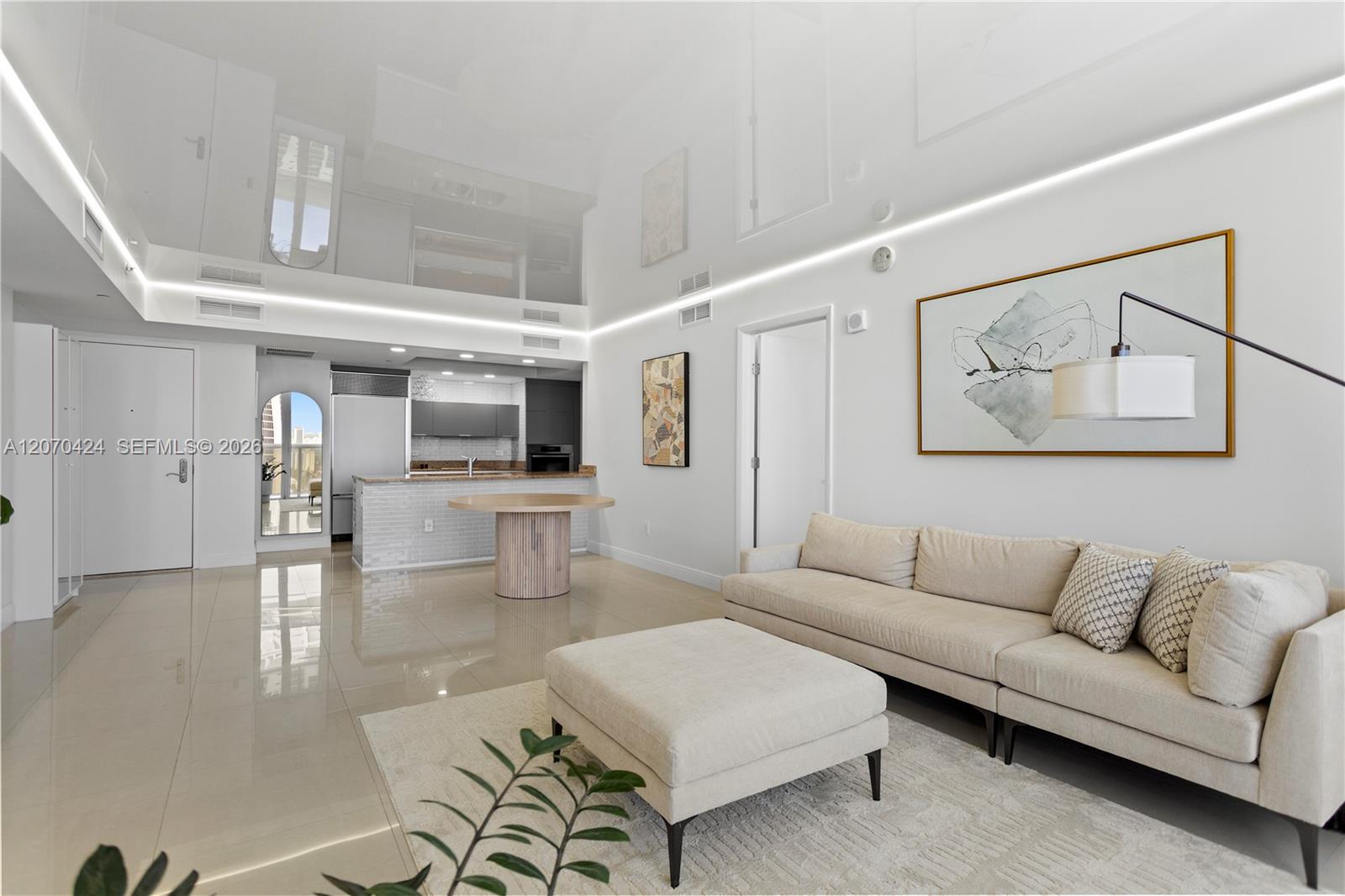 17201 Collins Ave # 3502