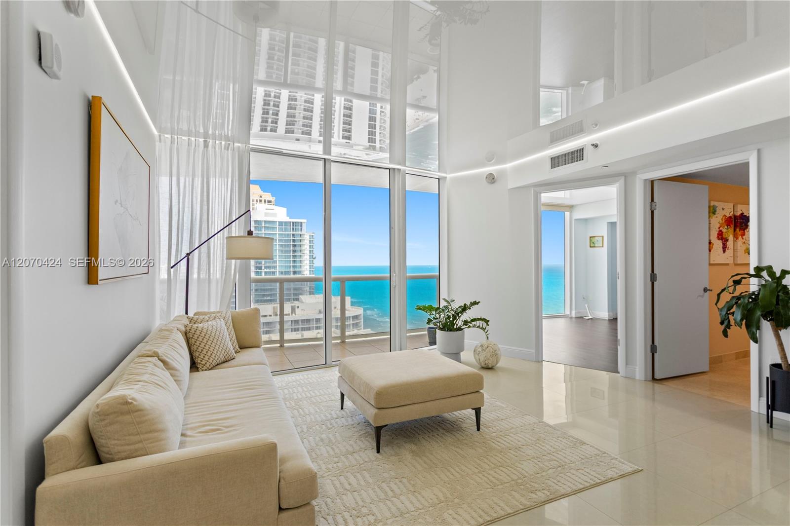 17201 Collins Ave # 3502
