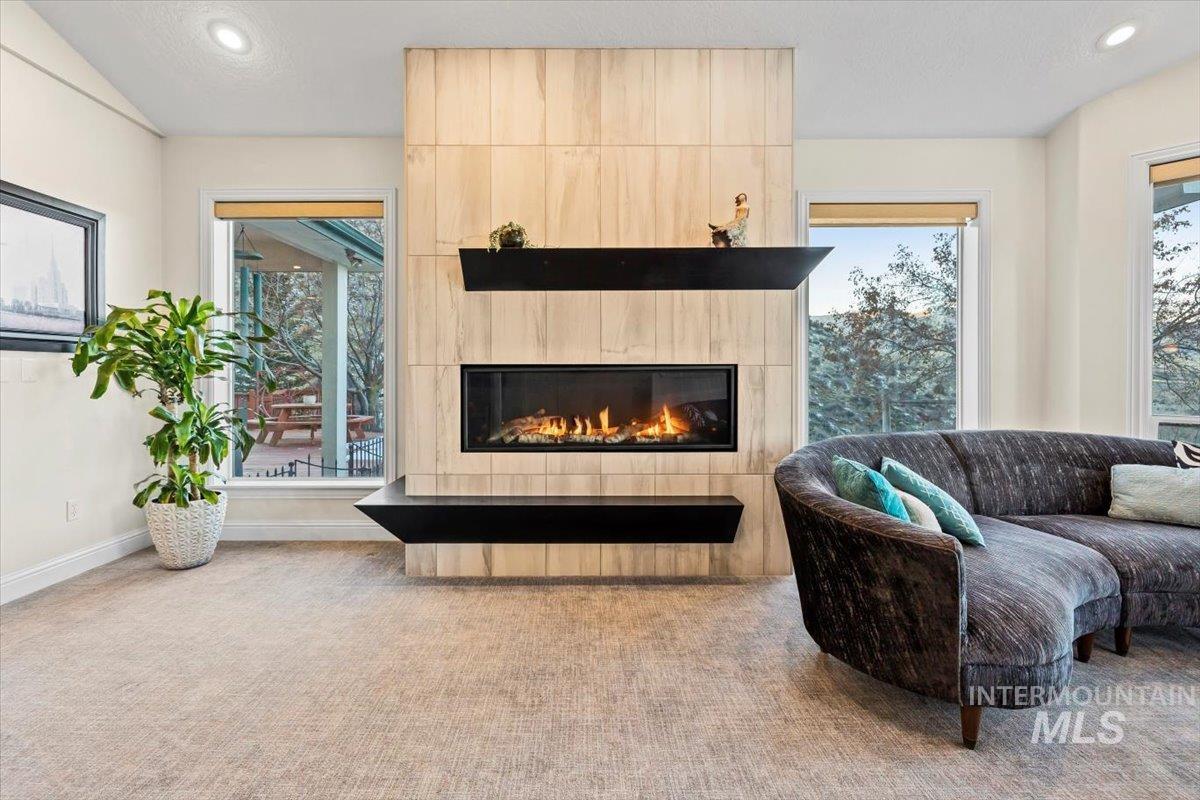 7 Spring Creek Rd