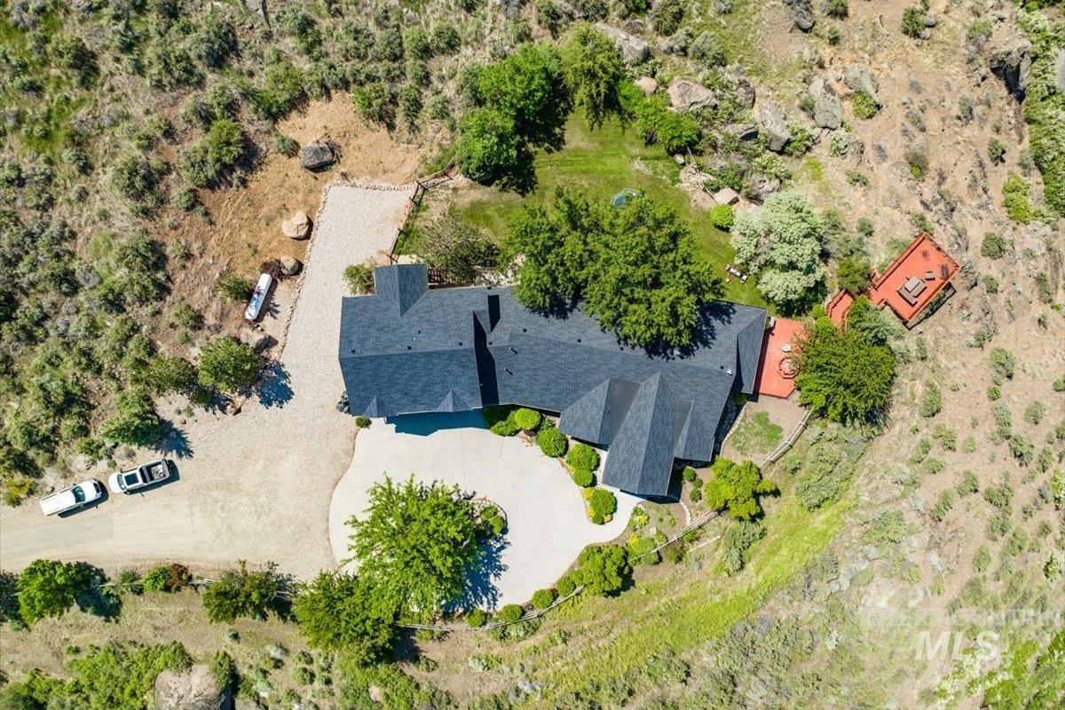 7 Spring Creek Rd
