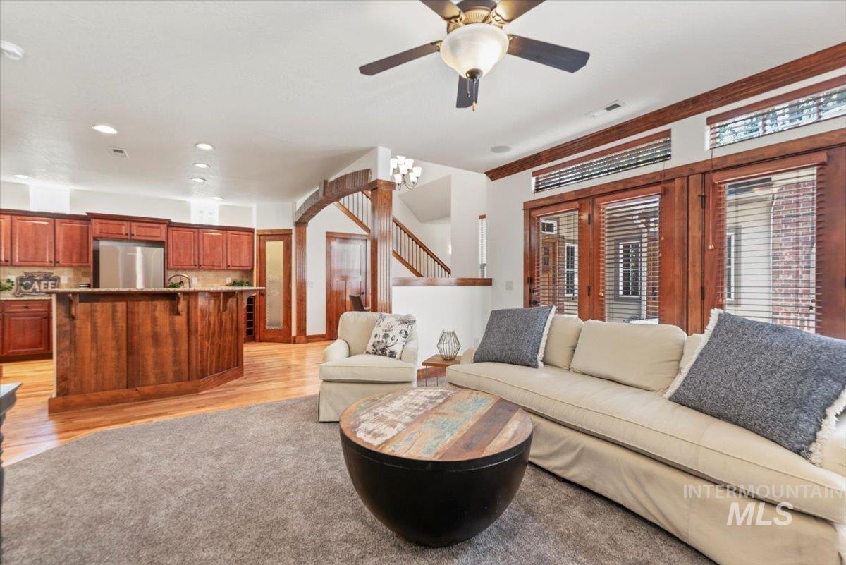 164 S 2nd St.