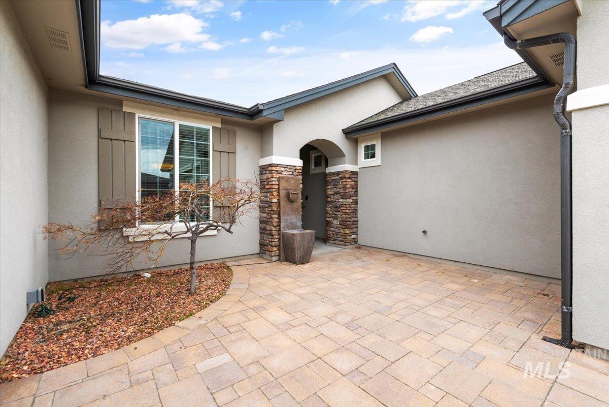 5228 W Parkridge Dr