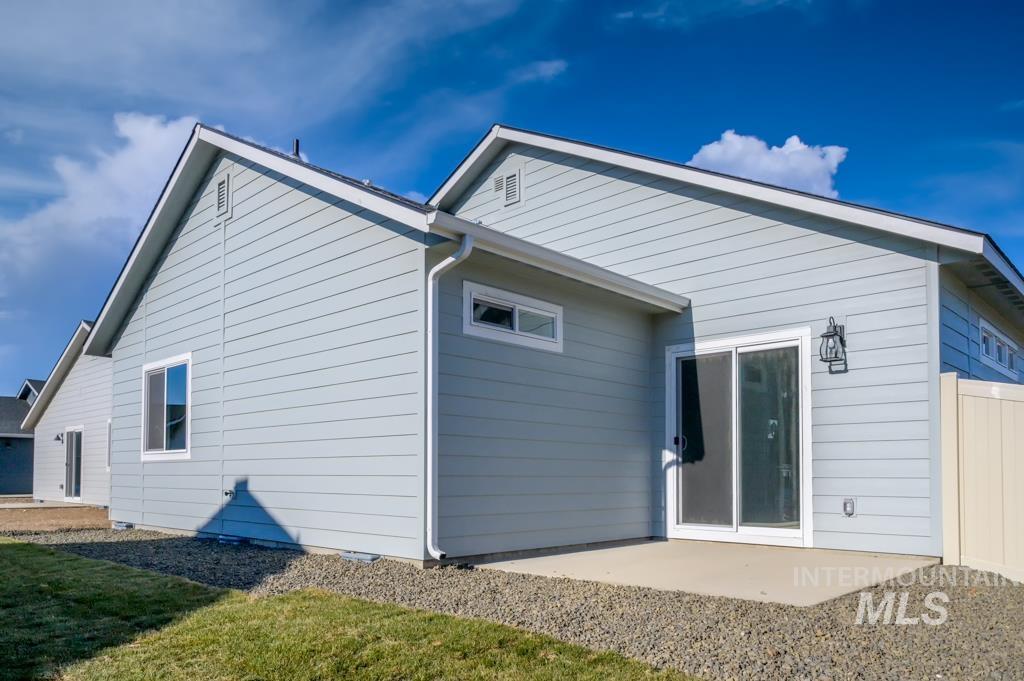 3355 W Remembrance Dr.