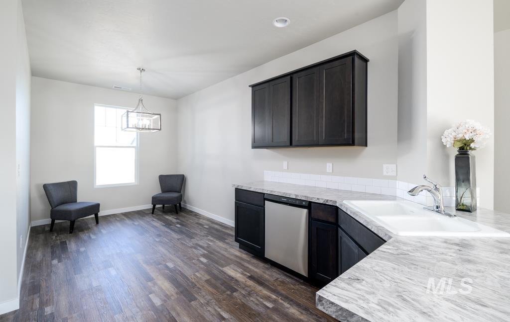 3355 W Remembrance Dr.