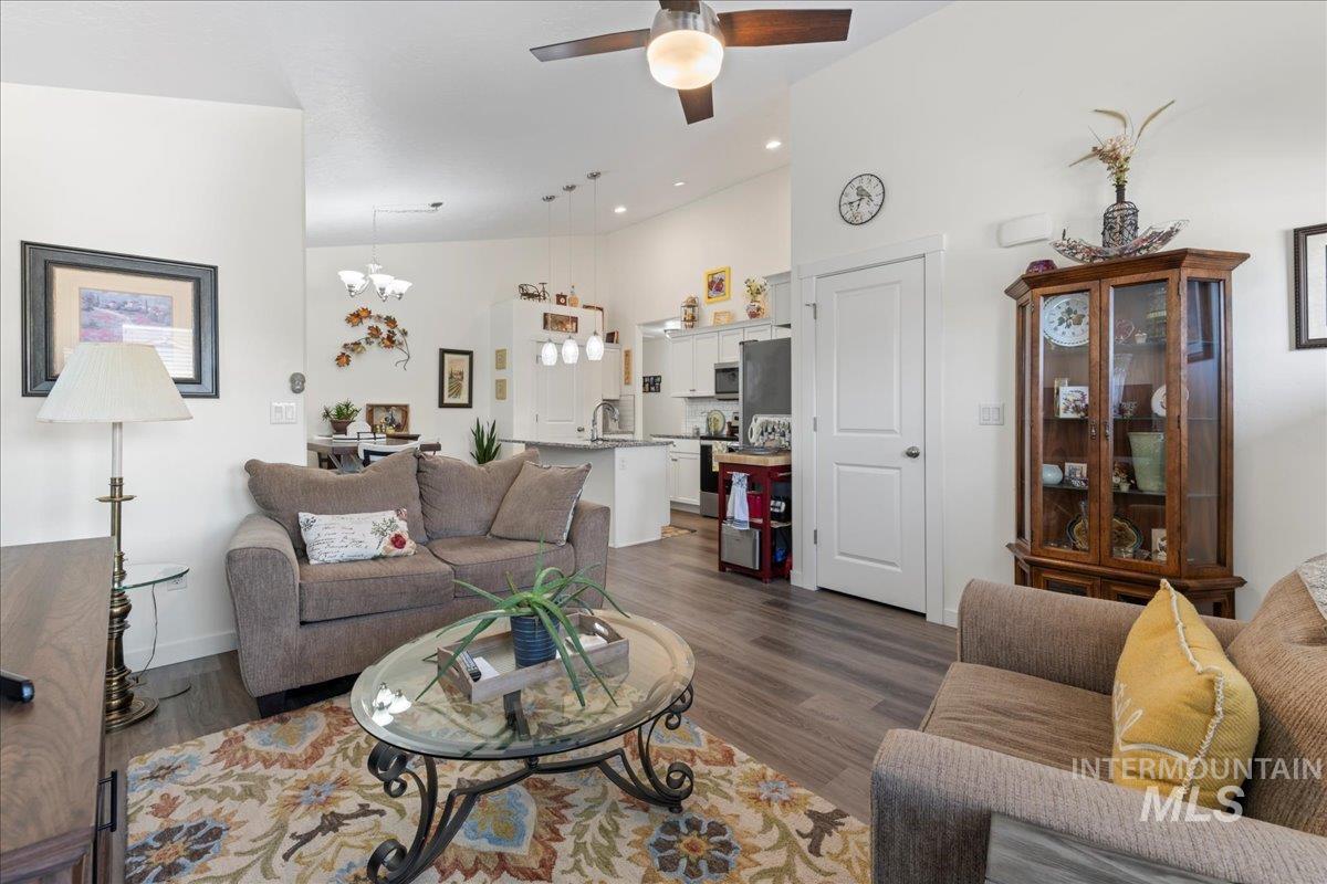 142 Dovetail Dr