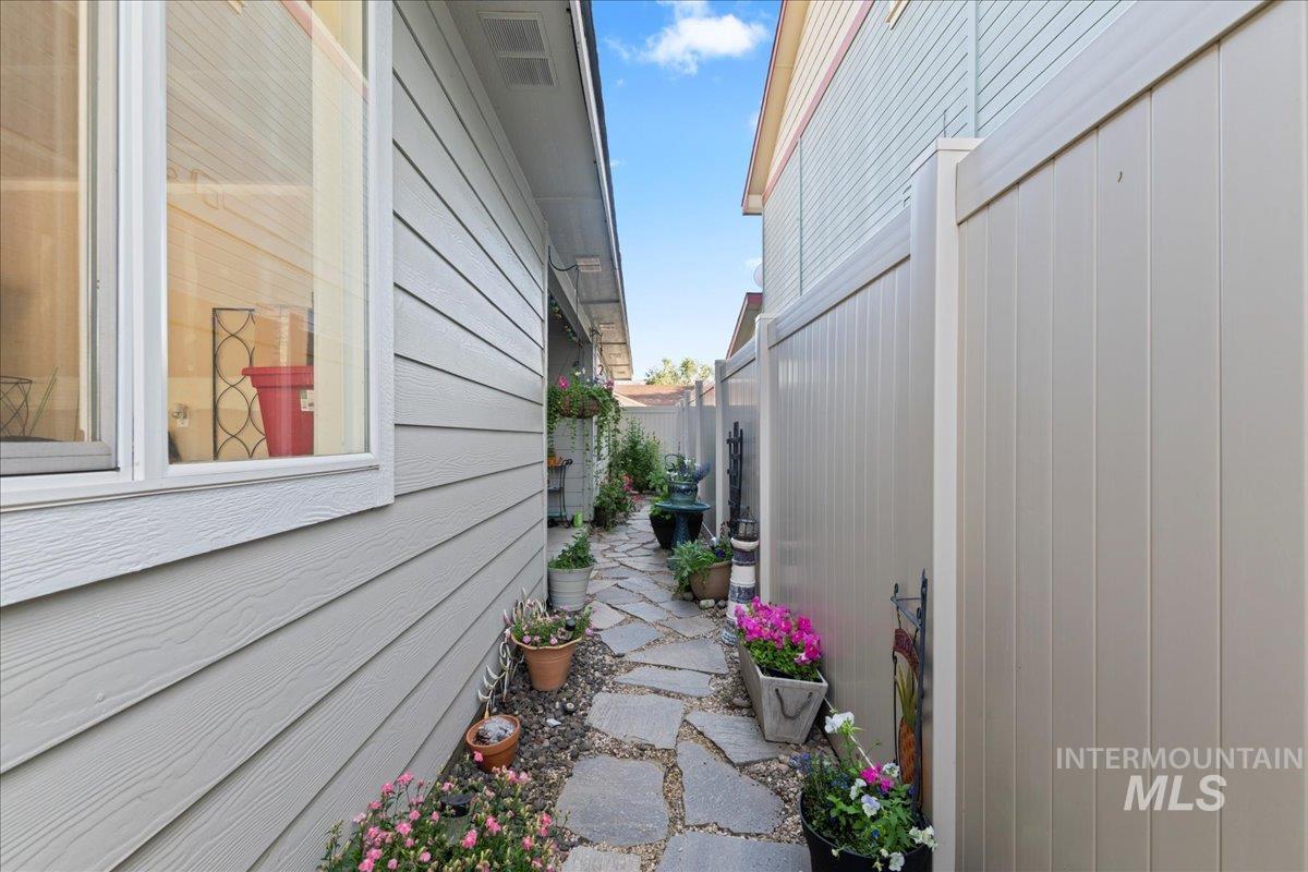 142 Dovetail Dr