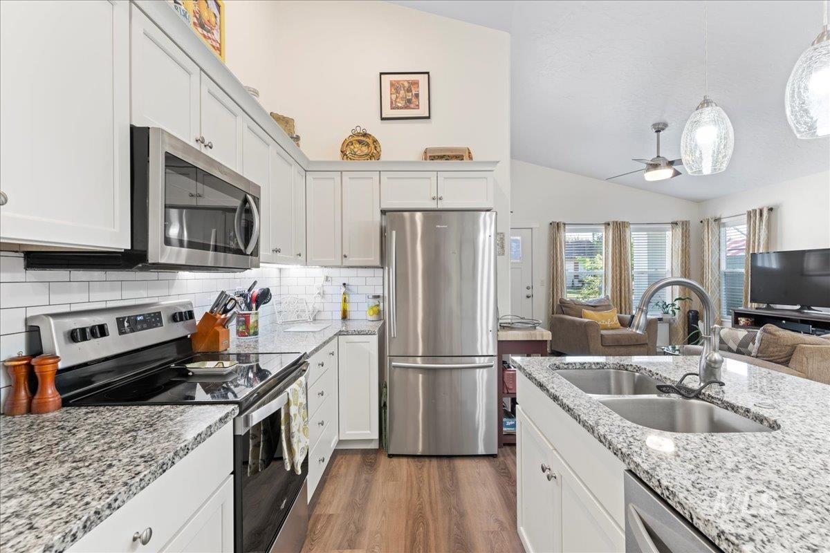142 Dovetail Dr