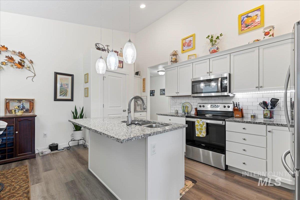 142 Dovetail Dr