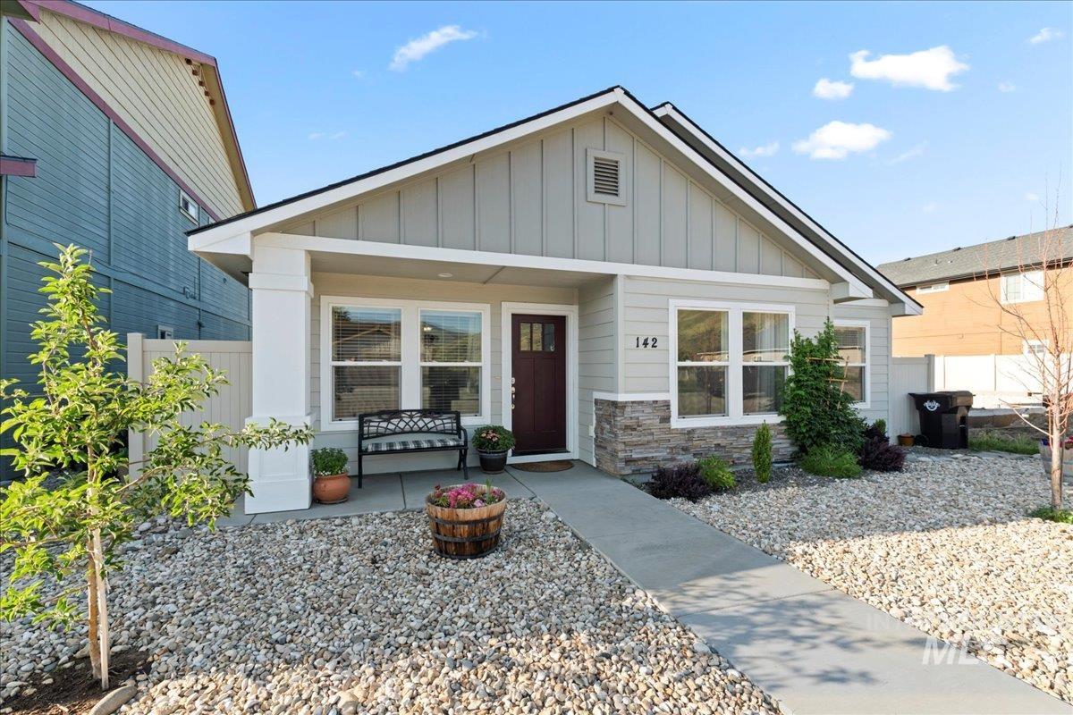 142 Dovetail Dr