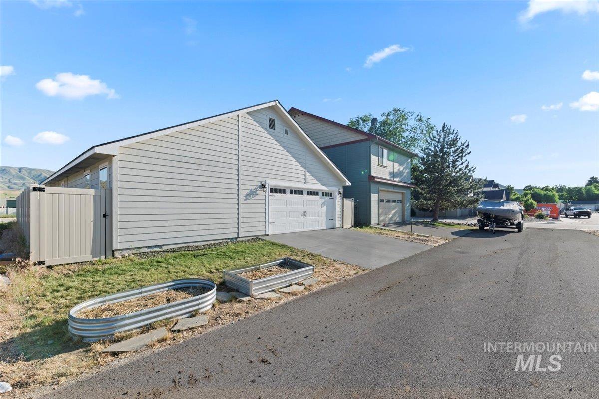 142 Dovetail Dr
