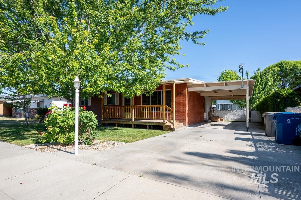 1716 E Lincoln Ave.