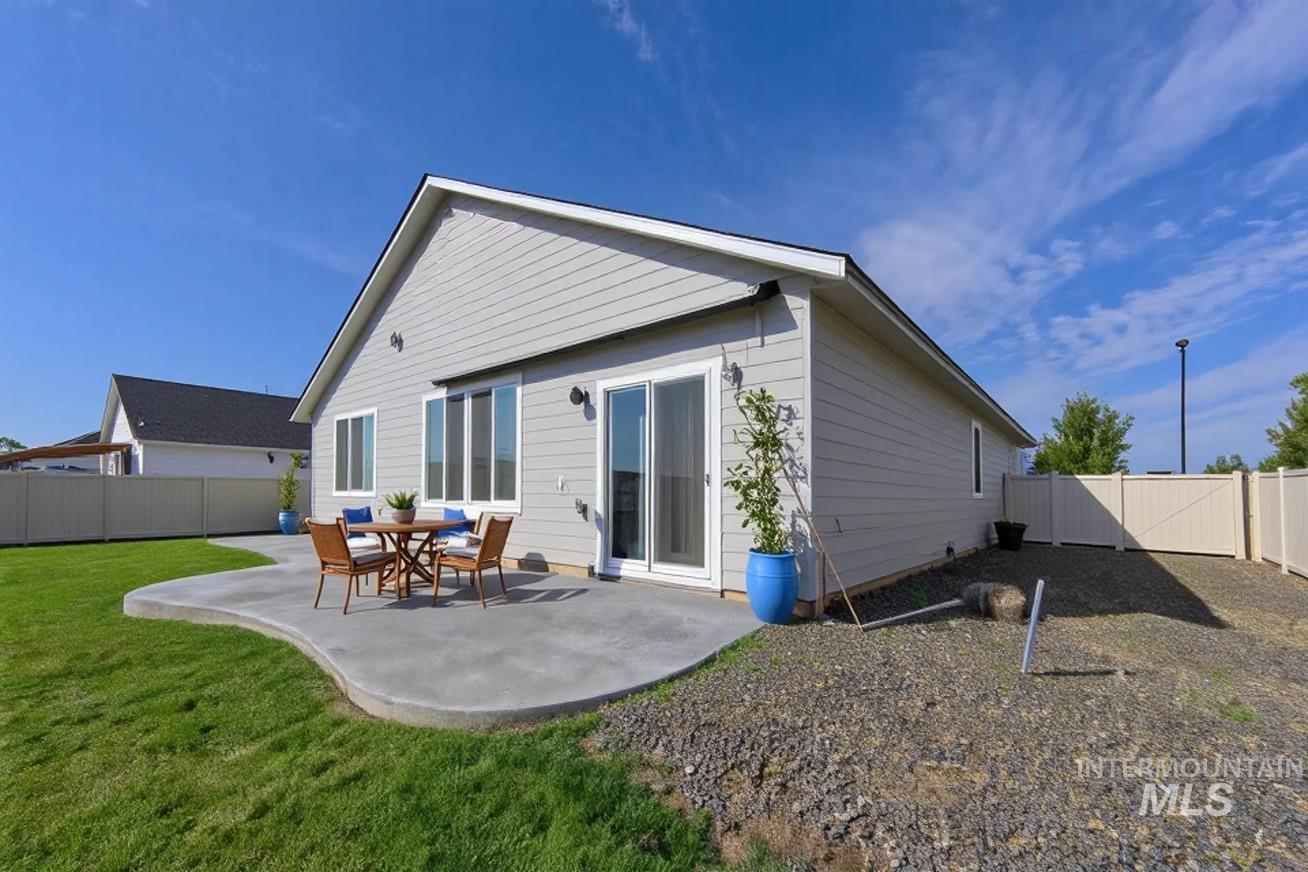 2920 N Sunset Farm Rd.