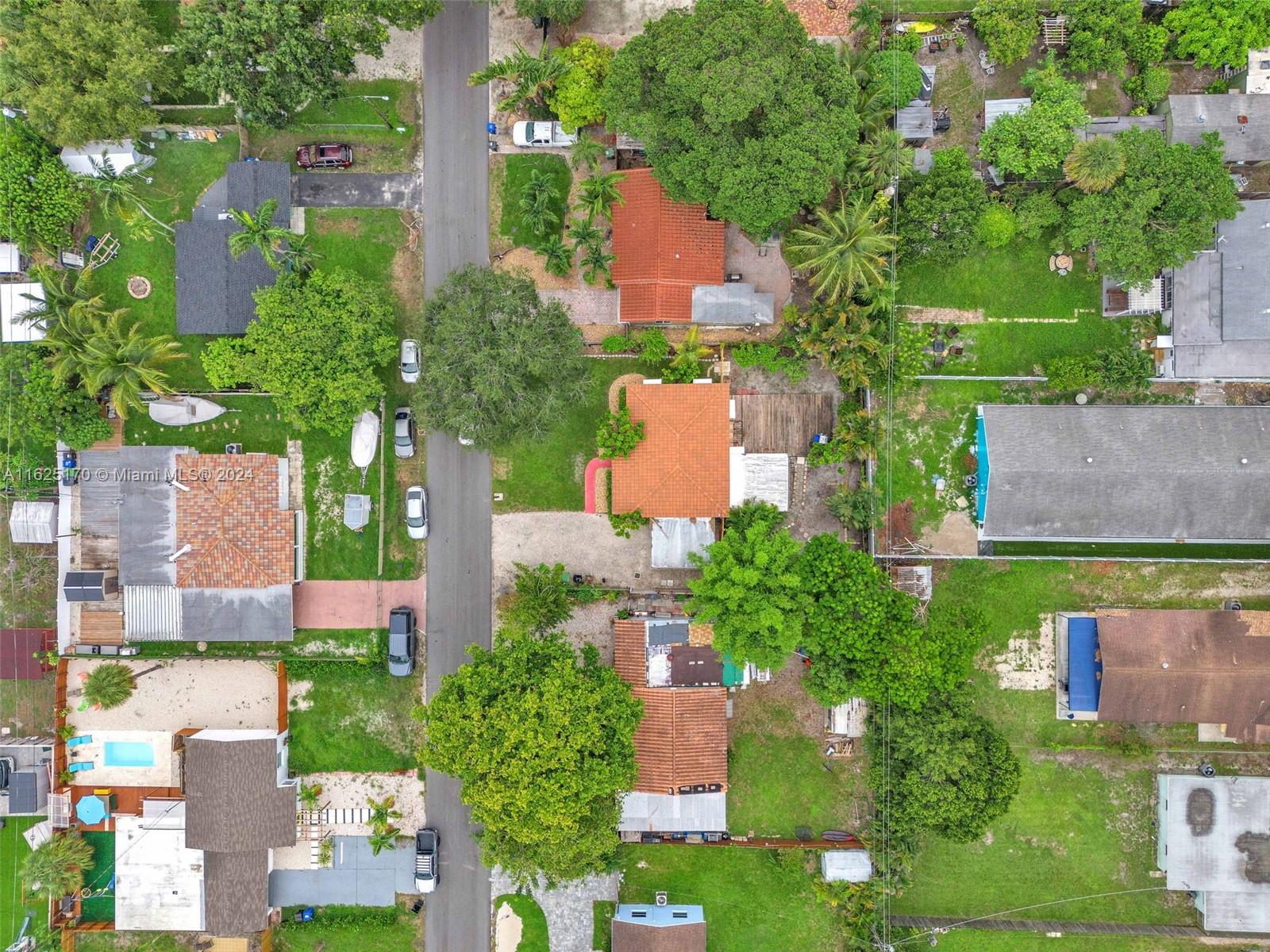 1230 SW 29th St