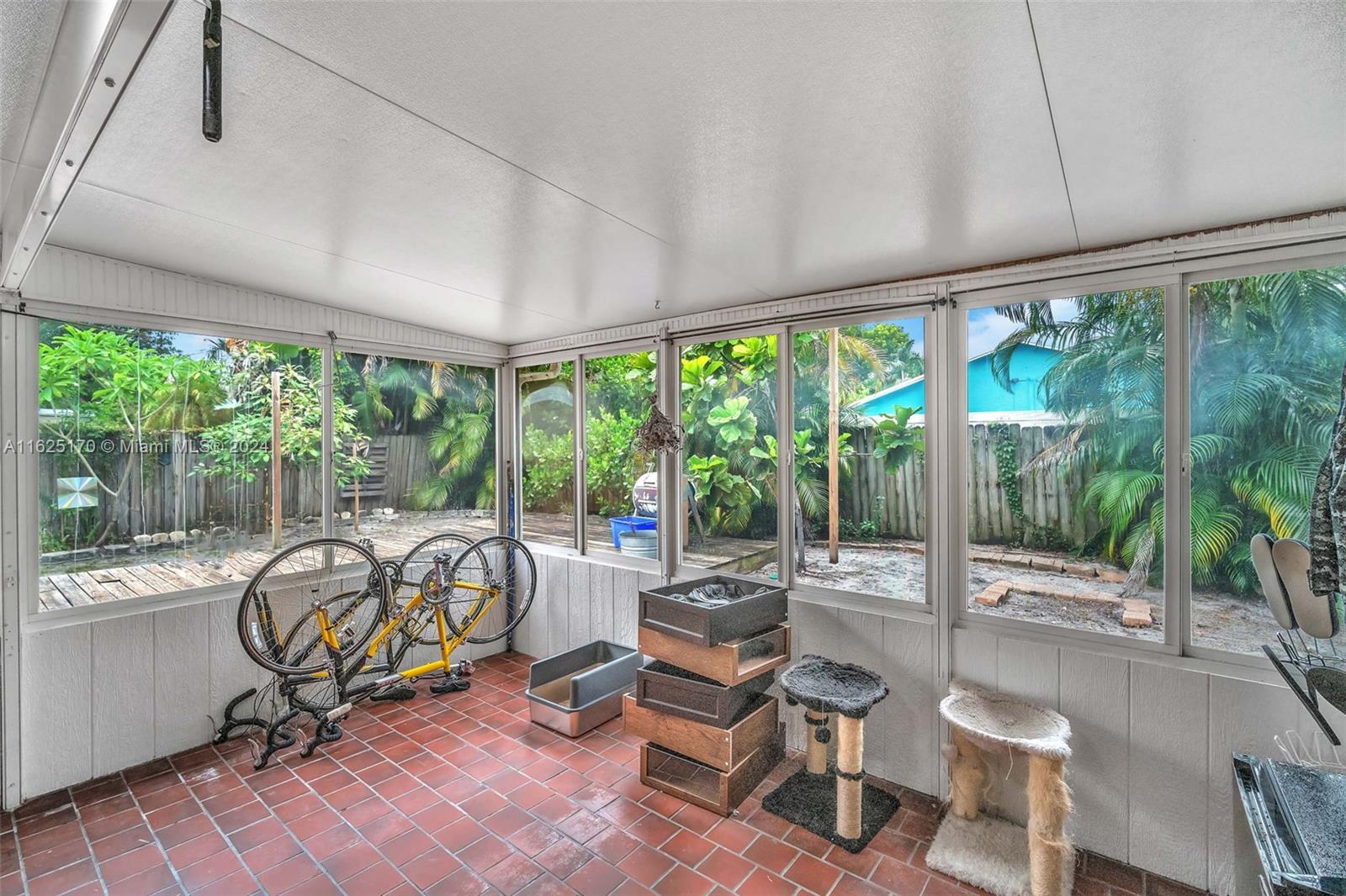 1230 SW 29th St