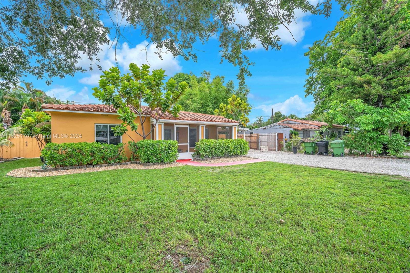 1230 SW 29th St