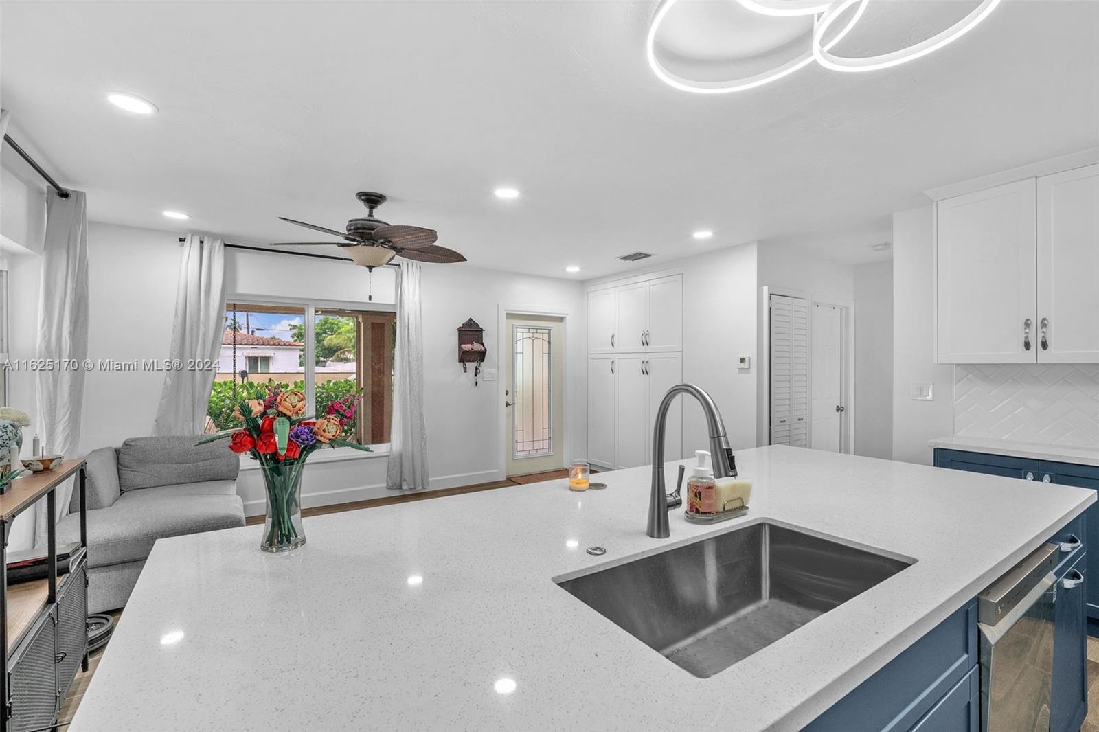 1230 SW 29th St