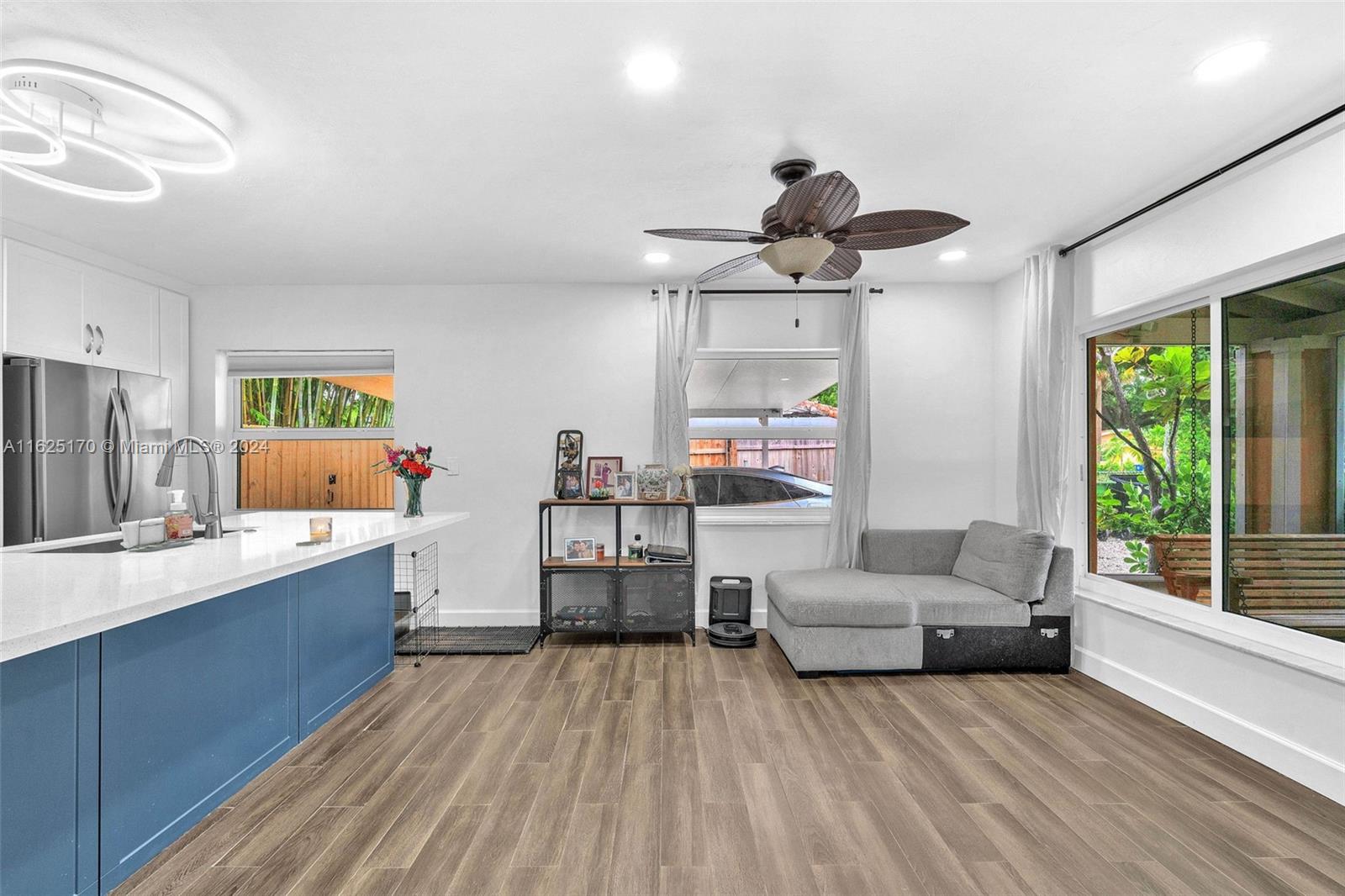 1230 SW 29th St