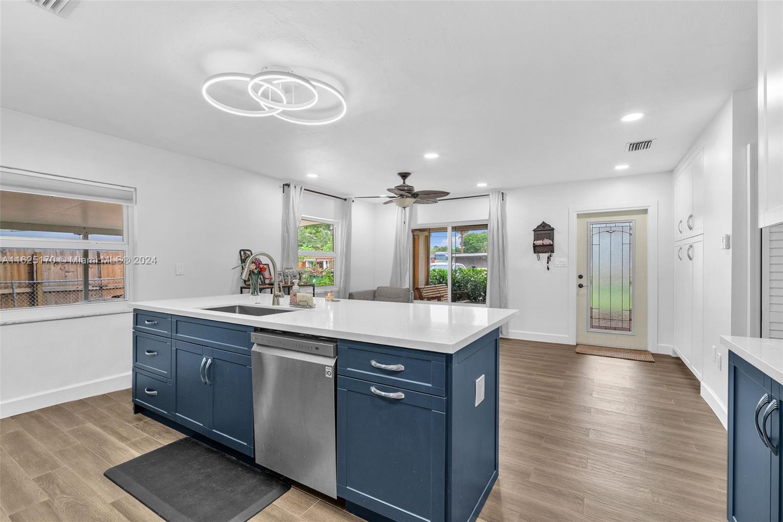 1230 SW 29th St